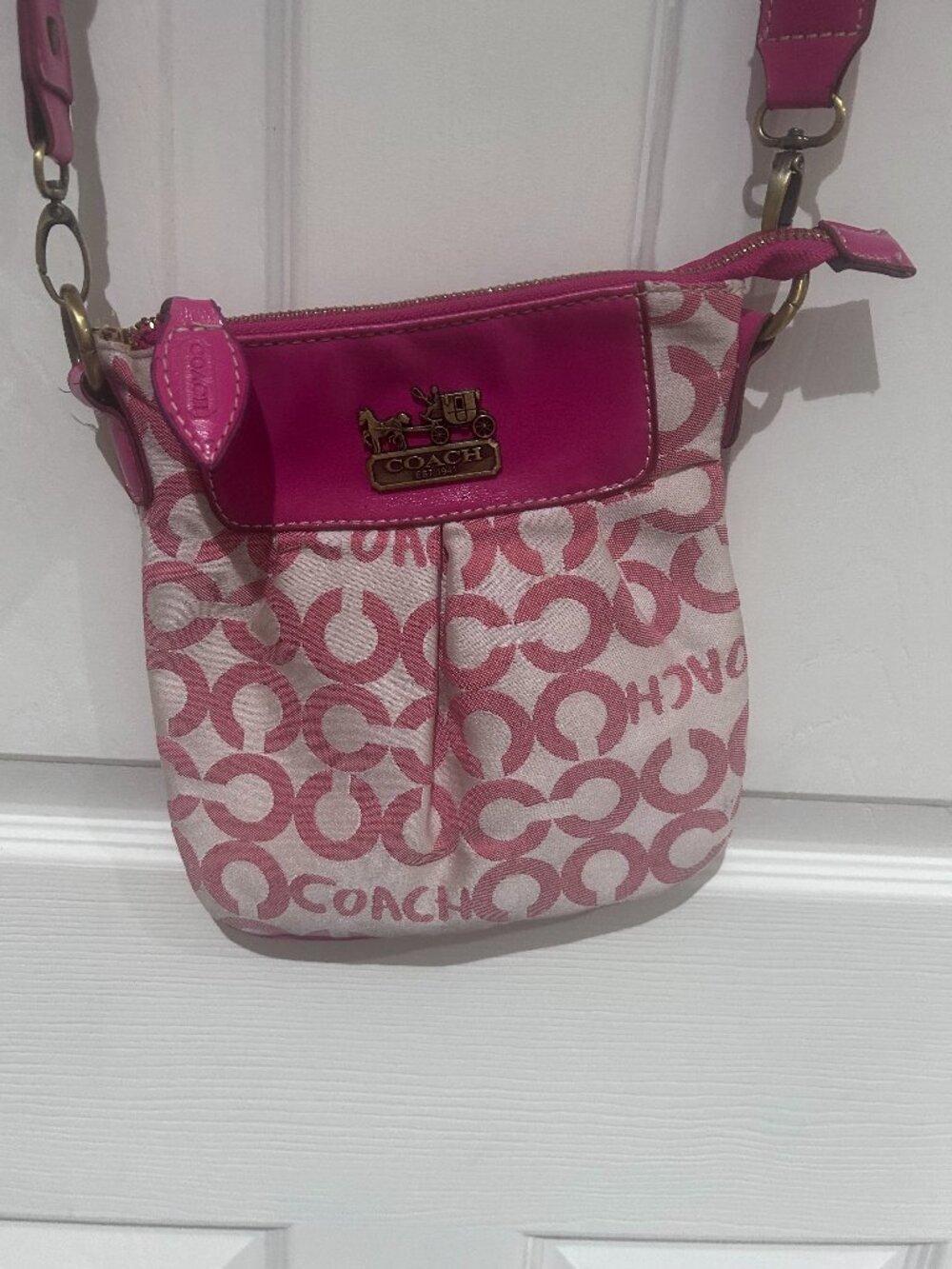 Vintage Coach Madison Signature OP Art Small Crossbody Swingpack Preloved